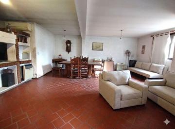 Departamento · 222m² · 4 Ambientes · 2 Cocheras · Venta Depto 3 Dorm Mas Salón Comercial en Dorrego