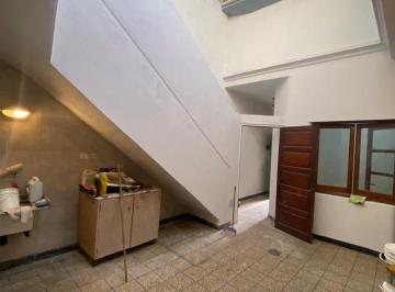 Casa de 7 ambientes, Mataderos · Excelente PH Multifamiliar C/taller!