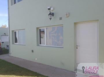 Departamento · 50m² · 3 Ambientes · 1 Cochera · Venta Departamento Planta Baja