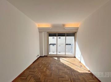 Departamento · 76m² · 3 Ambientes · Venta Departamento Belgrano Muy Bajas Expensas 2 Dorm. con Dependencia Baño Completo Luminoso