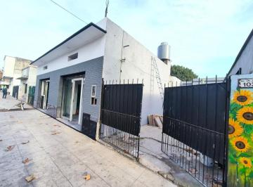 Casa · 90m² · 4 Ambientes · 1 Cochera · Alquiler de Casa en San Miguel