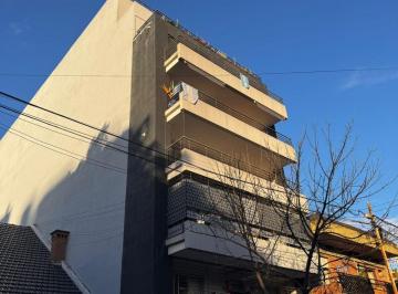 Departamento de 2 ambientes, Monte Castro · Departamento de 40 m² 2 Ambientes con Cohera en Venta en Monte Castro