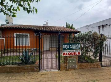 NFX-NFX-154_2 · Casa en Venta en Villa Luzuriaga con Jardín y Parrilla