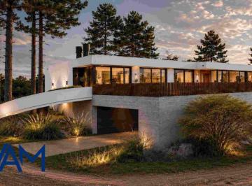 Casa de 5 ambientes, San Antonio de Arredondo · Casa en Venta en Pozo – Carlos Paz Golf | Financiación a Medida y Vistas Inigualables
