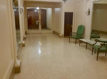 Departamento · 107m² · 4 Ambientes · Amplio Semi Piso de 4 Amb! en La Mejor Zona!