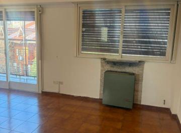 Departamento de 3 ambientes, Lanús · Departamento en Alquiler C/ Cochera en Lanús Este
