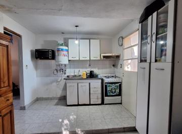 Departamento · 70m² · 4 Ambientes · Departamento en Venta! Sin Expensas - B° Nueva Resistencia