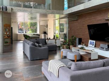 Casa · 611m² · 7 Ambientes · 5 Cocheras · Casa 4 Dorm. en Barrio Cerrado con Amenities - Kentucky - Funes | Venta