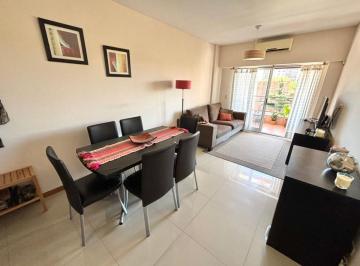 Departamento de 2 ambientes, Quilmes · Departamento de 2 Ambientes con Amplia Cochera en Venta