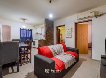 Casa · 56m² · 3 Ambientes · Venta - Casa de Pasillo en PH Reciclado, 2 Dorm., Patio - Barrio Belgrano, Rosario.