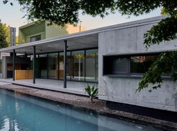 Casa · 274m² · 5 Ambientes · 2 Cocheras · Casa en Venta a Estrenar en Las Lomas de San Isidro. 3 Dorm. Pileta.