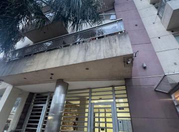 Departamento de 1 ambiente, Moreno · Luminoso Monoambiente con Amplio Balcon, Cochera Opcional y Excelente Ubicacion
