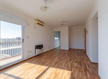 Departamento · 39m² · 2 Ambientes · Depto 1 Dormitorio en Venta Doble Balcón. Luminoso