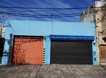 Local comercial · 172m² · 2 Ambientes · Local con Galpón en Alquiler