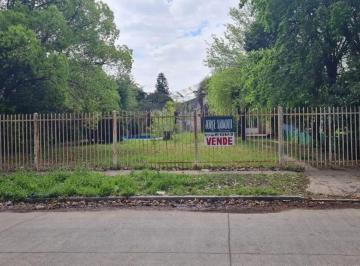 NFX-NFX-124_2 · Casa Quinta S/lote de 18 X 45, con Piscina y Quincho. Villa Luzuriaga