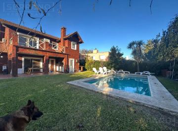 Casa · 188m² · 5 Ambientes · 2 Cocheras · Venta Casa 5 Ambientes con Jardin y Pileta en Maschwitz Privado