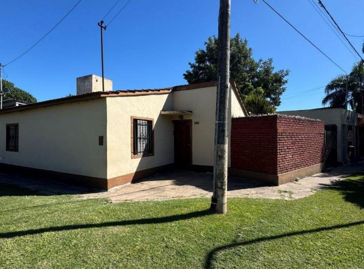 Casa · 137m² · 10 Ambientes · 1 Cochera
