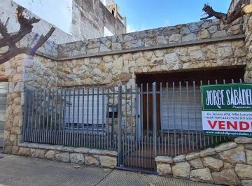 NFX-NFX-165_2 · Casa Americana 3 Ambientes, Frente de Piedra Mar del Plata con Garage Pasante y Amplio Fondo con Par
