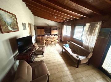 Casa · 80m² · 3 Ambientes · 1 Cochera · Venta Casa 3 Ambientes Villa Madero Garage Parque