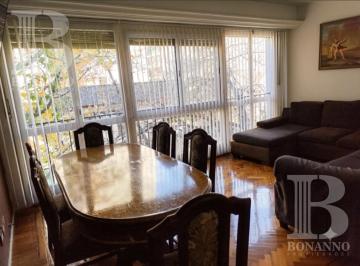 Departamento · 72m² · 3 Ambientes · Venta Departamento Tres Amb Reciclado en Belgrano R