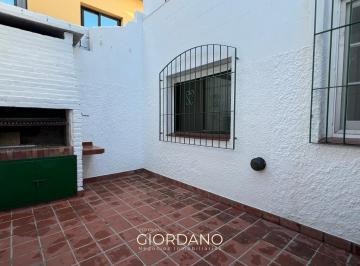 PH · 80m² · 3 Ambientes · PH en Quilmes