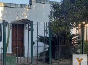 Casa · 100m² · 3 Ambientes · Casa en Venta - 2 Dorm. 1 Baño - Escobar