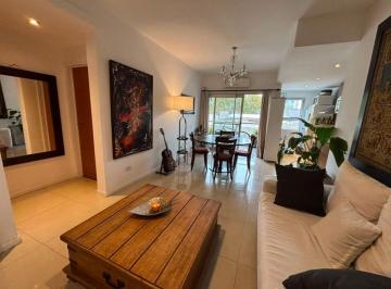 Departamento de 2 ambientes, Quilmes · Departamento de 2 Ambientes con Cochera y Baulera