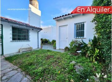PH · 50m² · 2 Ambientes · PH en Alquiler 2 Ambientes con Jardín y Parrilla en Acassuso