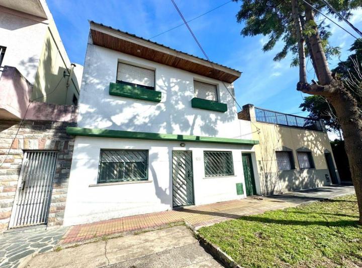 Casa · 140m² · 5 Ambientes
