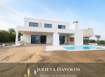 Casa · 1000m² · 6 Ambientes · Casa a La Laguna en Venta El Canton Barrio Norte