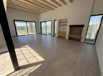 Casa de 8 ambientes, Vistalba · Tittarelli Vende Excelente Casa a Estenar en Barrio "Rincon de Viamonte"