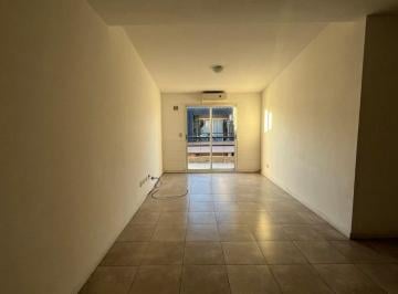 Departamento de 2 ambientes, Almirante Brown · Departamento 2 Ambientes a m de Plaza Brown