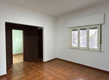 Consultorio de 3 ambientes, Vicente López · Chalet 3 Ambientes C/patio - Solo Uso Profesional - España 624, Florida.