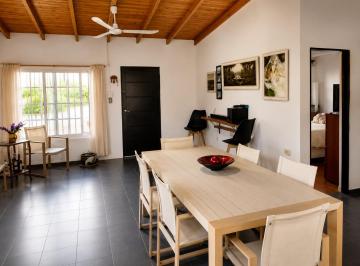 Casa en Venta de 5 ambientes Zeballos · Casa en Venta