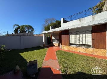 PH · 60m² · 3 Ambientes · Venta de PH con Fondo Libre - Lanús Este