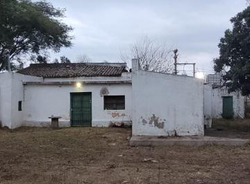 Campo · 300m² · 5 Ambientes · Finca en Colonia Caroya