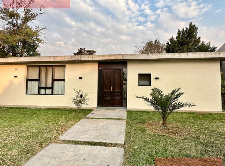 Casa · 150m² · 4 Ambientes · 2 Cocheras