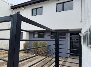 Departamento · 1m² · 1 Dormitorio · 1 Cochera · Venta PH 2 Amb. C /cochera,3 de Febrero 4600 Mar del Plata