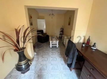 Casa · 334m² · 5 Ambientes · 2 Cocheras · Casa en Venta