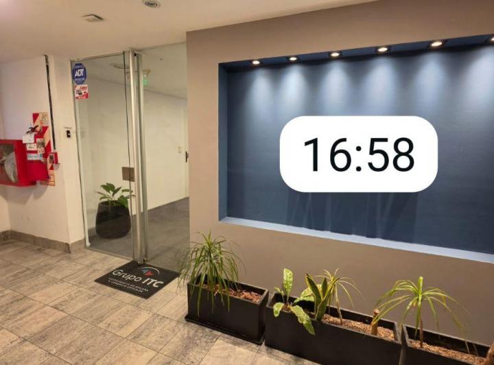 Oficina comercial · 220m² · 10 Ambientes · 2 Cocheras