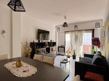 Departamento · 49m² · 2 Ambientes · Departamento de 2 Ambientes con Balcon a La Calle en Zona Aldrey