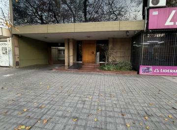 Departamento · 133m² · 6 Ambientes · 1 Cochera · Edificio Bravin III
