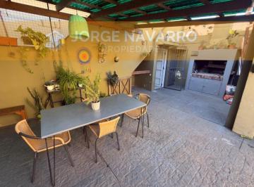 PH · 115m² · 4 Ambientes · 1 Cochera · PH Independiente Impecable