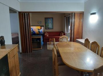 Departamento de 2 ambientes, Mar del Plata · Amplio Departamento de Dos Ambientes a m del Mar y Av Libertad