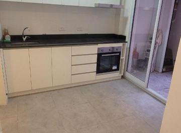 Departamento de 1 ambiente, Vicente López · Excelente Dpto 1 Amb con Patio
