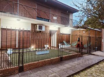 Casa · 210m² · 6 Ambientes · 1 Cochera · Oportunidad Casa en Venta Apto Credito (Próxima a Escriturar)