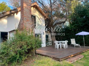 Casa · 95m² · 3 Ambientes · 2 Cocheras · Casa en Venta en El Carmen