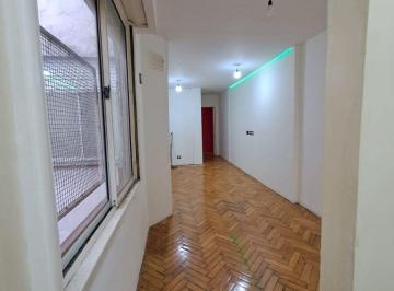Departamento en Venta de 3 ambientes · Departamento 3 Ambientes Apto Crédito y Profesional en Monserrat