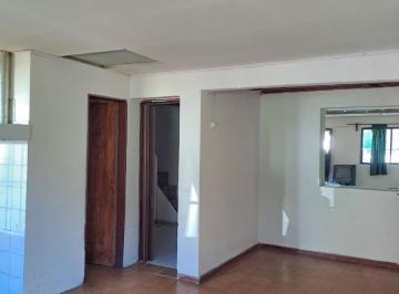 Casa · 130m² · 5 Ambientes · Casa en Venta - 80 m - Lote 130