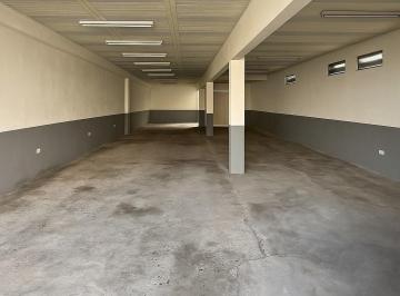 Depósito · 215m² · 2 Ambientes · Depósito Galpon Alquiler Bernal Av Los Quilmes Seguridad